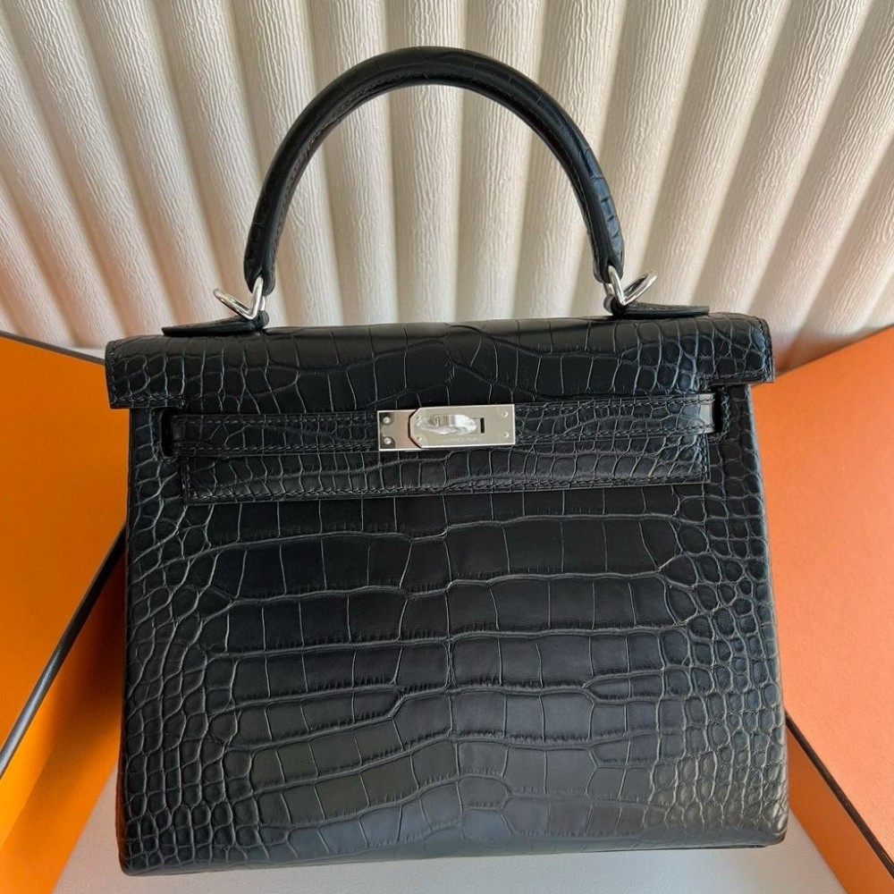 High Quality Replica Hermes Kelly 25 Retourne Handmade Bag in Black Alligator Leather $ 8689 USD