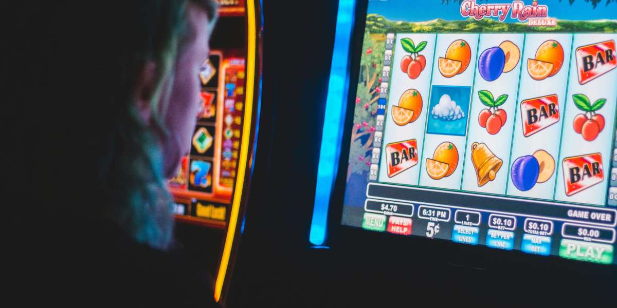 Understanding VAR and RTP: How Value and Return-to-Player Rates Influence Online Casino Strategies